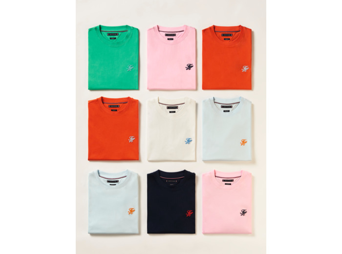 T-shirts: Buy 2 for €45, buy 3 for €60
