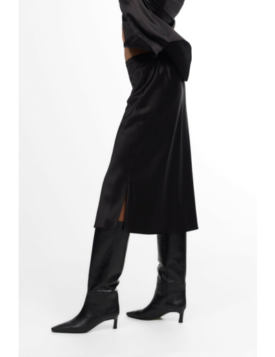 Form Skirt