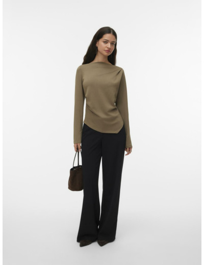 Regular Fit Boat Neck Long Sleeves (L/S)