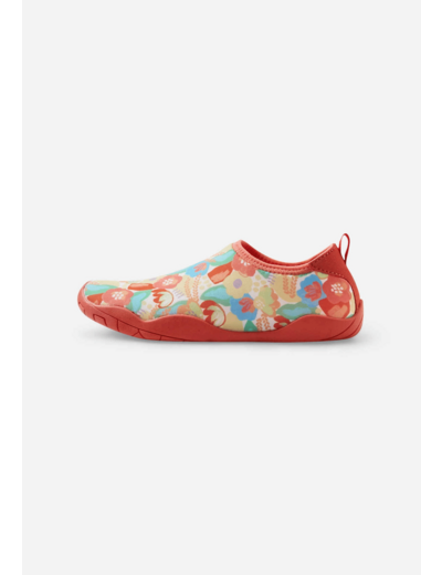 Swimming shoes, Lean