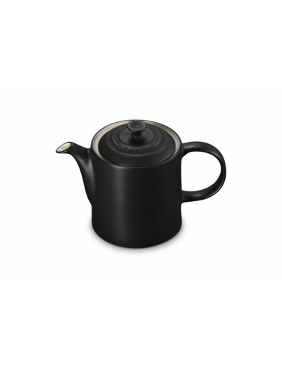 Kivikeraaminen teepannu