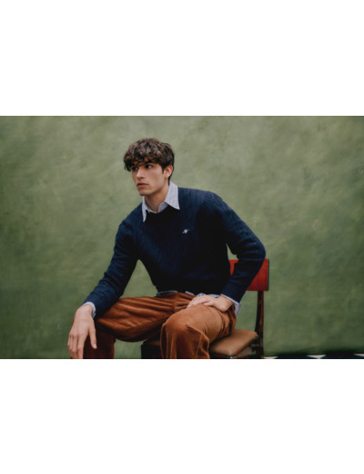 Erä miesten neuleita 2 kpl 110€