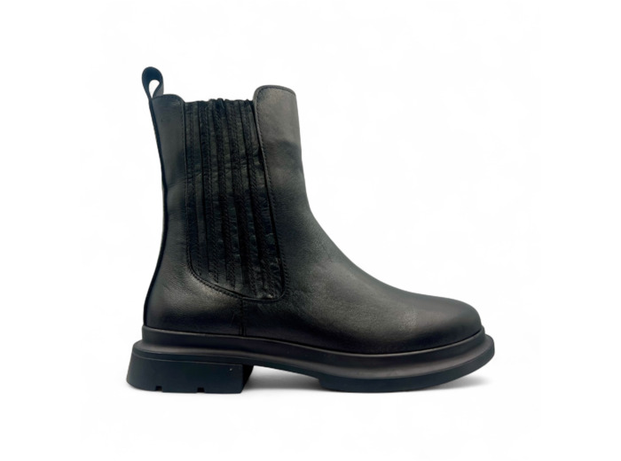 Avec chelseaboots