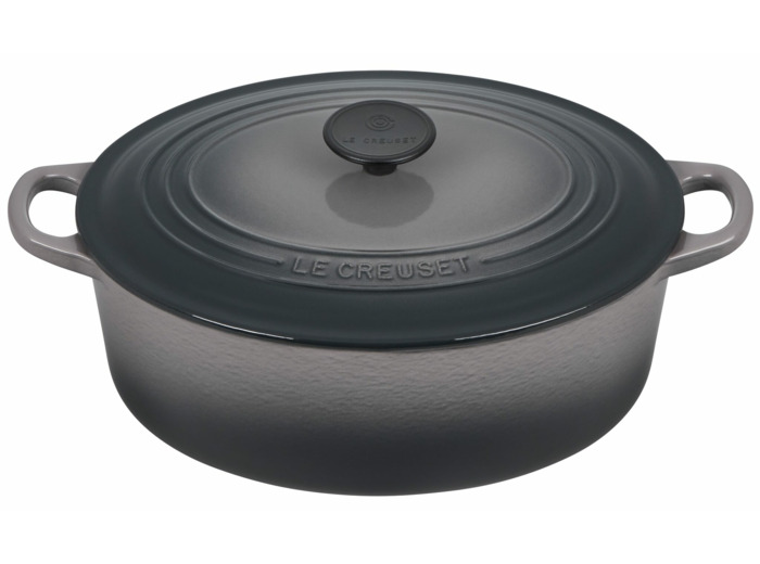 Classic Cast Iron Oval Casserole