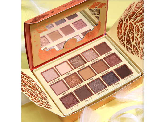 MOIRA Chasing Eternity Pressed Pigment Palette