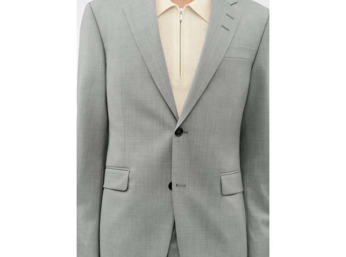 VALIKOIMA PUKUJA 199€