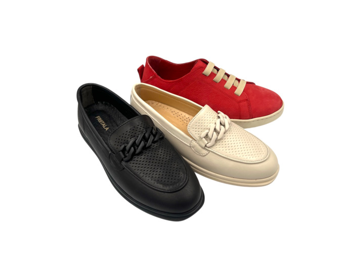 Selection of women's leathershoes 40€ (119-149€)
