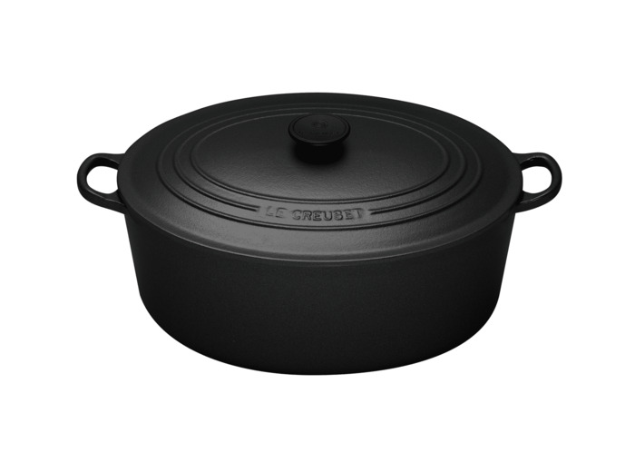 Classic Cast Iron Oval Casserole