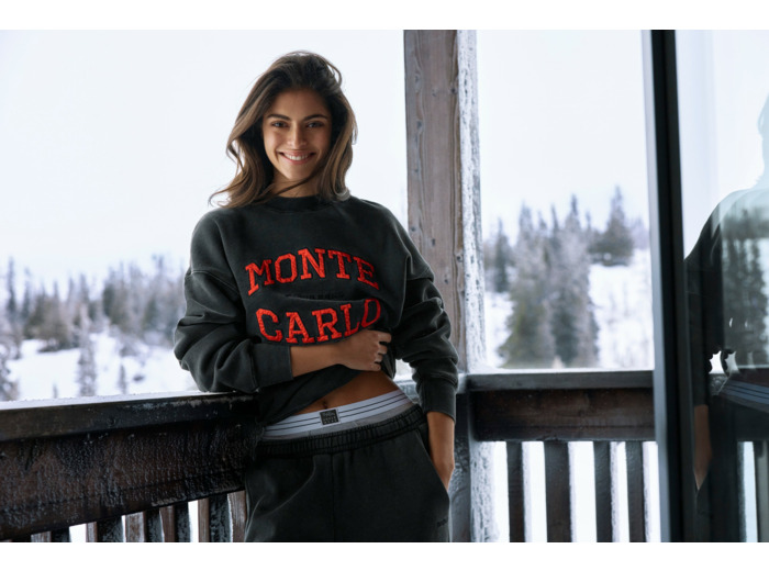 Winter Sale: Take 3, Pay 2