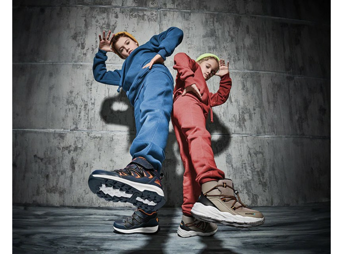 Kaikki Lasten kengät 30 % lisä-alella outlet hinnasta 13.12.2025.