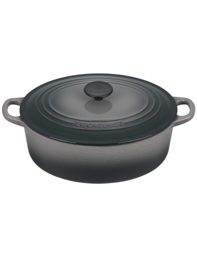 Classic Cast Iron Oval Casserole