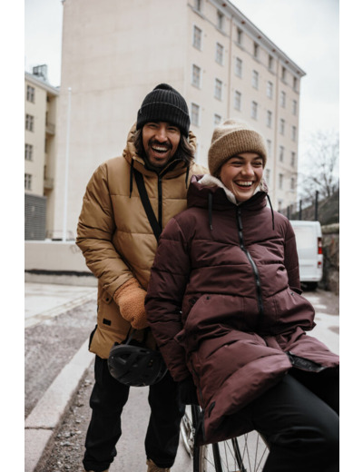 Talven pitkät takit miehille ja naisille 100€