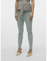 Couleur-168e2104-fcbf-4625-ba66-74a494ec768b